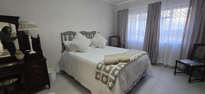 6 Bedroom Property for Sale in Reebok Western Cape